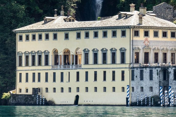 see Villa La Pliniana with a smart boat trips 2 hours smart boat trips 2 hours lake como