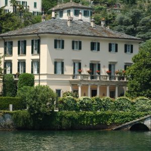 boat-tours-lake-como-villa-oleandra-clooney villa oleandra clooney from boat tour