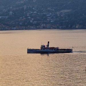 sunrise-lake-como